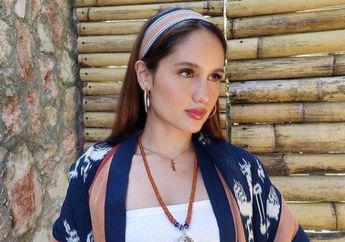 Ogah Beli Tas Branded Seharga Rp 30 Juta, Cinta Laura Selalu Berpikir Ulang Berkat Kebiasaan Berhemat : Bayangkan Berapa Anak yang Bisa Aku Sekolahin, Gak Sepadan..