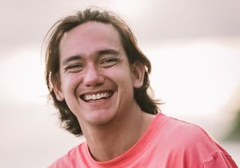 Main Film Senzano Savana, Adipati Dolken Lakukan Riset Seorang Pembunuh Bayaran
