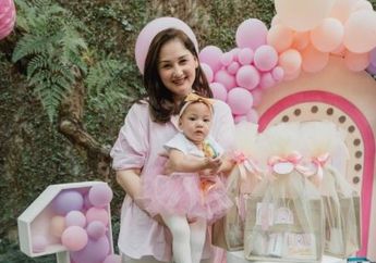 Dilema Harus Urus Anak Bayi saat Terpapar Covid-19, Mona Ratuliu Beberkan Kisah Pilunya Selama Isolasi Mandiri Sambil Menyusui sang Buah Hati: Sesek Sih!