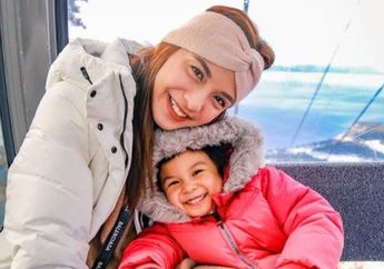 Sang Putri Sulung Kini Sudah Pandai Pilih-pilih Pakaian, Chelsea Olivia Sebut Nastusha Olivia Alinskie Bisa Ganti Baju sampai 15 Kali dalam Sehari: Anak Cewek Begini Banget