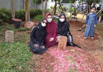 Ria Ricis Beberkan Firasat yang Dirasakan di Hari Meninggalnya Sang Ayah: Mungkin Allah Minta Ricis Pulang