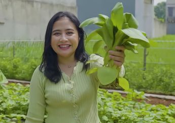 Pantas Saja Harga Rumah Artis Prilly Latuconsina Mencapai 20 Milliar, Selain Fasilitas Mewah Ternyata Ada Kebun Organik Super Luas yang Ditanami Berbagai Macam Buah dan Sayur