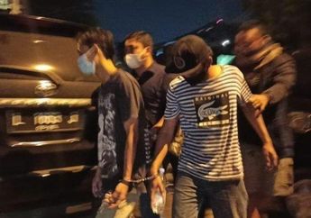 Seenak Jidat Minta Jatah pada Pedagang Ayam, Preman ini Tak Berkutik saat Tahu Identitas Orang yang Dipalaknya Ternyata Anggota TNI