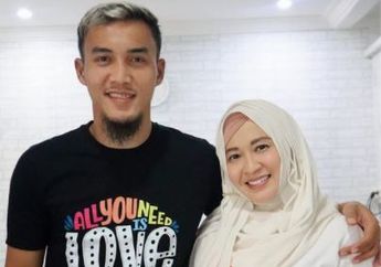 Bak Hilang dari Gemerlapnya Dunia Hiburan dan Pilih Hidup Sederhana dengan Pesepak Bola, Okie Agustina Mendadak Kabarkan Kondisi Miris Sang Suami yang Wajahnya Babak Belur: Kayak Abis Digebukin 