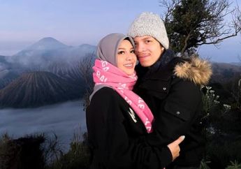 Postingan Beri Aurel Hermansyah Bunga Edelweis di Gunung Bromo Tuai Kontroversi, Atta Halilintar Ngaku Hanya Ingin Bantu Para Penjual Setempat