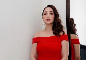 Nagita Slavina Boyong Gerobak Jajanan Kaki Lima ke Andara, Setelan Kuning yang Sentuh Harga Rp 250 Ribu Milik sang Sultan Jadi Sorotan Netizen