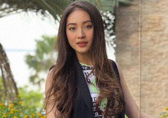 Ingin Tampil Kembar dengan Natasha Wilona? Yuk, Intip Penampilan Sang Aktris Saat Kenakan Dress Seratus Ribuan!