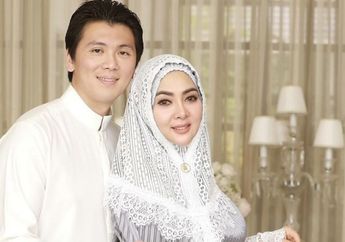 Melekat dengan Gaya Hidup Mewah hingga Kekayaannya Tembus Rp 208 Miliar, Syahrini Kepergok Rayakan Ulang Tahun Reino Barack dengan Sederhana, Hanya Hidangkan Makanan Murah Meriah ini 