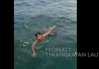 Tengah Lakukan Patroli Rutin dengan KRI Sembilang-850, TNI AL Selamatkan Seorang Bocah yang Berenang Sendirian di Perairan Barat Laut Pulau Laki