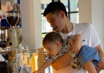 Desas-desus Rezky Aditya Dituding Punya Anak dari Wanita Lain Makin Merebak Luas, Suami Citra Kirana Pilih Cuek hingga Pamer Momen Jadi Ayah Penyayang dengan Putranya: Ikutin Aja Deh