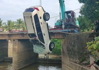 Niat Hati Ingin Pergi Berlibur, Mobil Pajero Berisi Satu Keluarga Terjun ke Sungai, Suami dan Ketiga Anaknya Tewas, sang Istri Berhasil Selamat