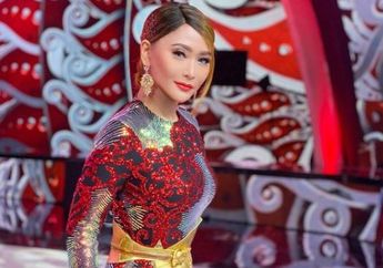 Dulu Terpaksa Hidup Susah dengan Jadi Pedangdut keliling hingga Dibayar Rp 25 Ribu, Tengok Penampakan Kamar di Rumah Artis Inul Daratista yang Super Mewah dan Serba Emas!
