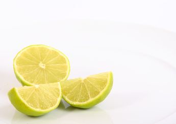 Nyesel Tak Coba dari Dulu, Ini Manfaat Minum Air Jeruk Nipis dan Garam Setiap Hari