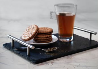 Gak Nyangka! Ternyata ini Arti Tersembunyi Lubang-lubang pada Permukaan Biskuit