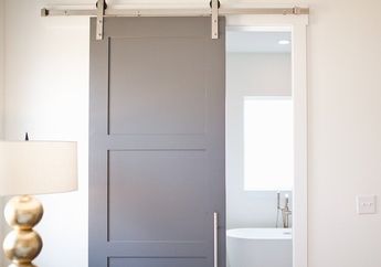 Ingin Rumah Terasa Lebih Luas? Coba Gunakan Pintu Geser, Ini 5 Alasan Mengapa Perlu Gunakan Pintu Geser di Rumah