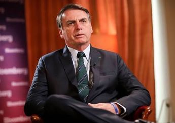 Alami Cegukan Selama 24 Jam, Presiden Brazil, Jair Bolsonaro Dilarikan ke Rumah Sakit, Ini Penyebabnya