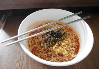 4 Arti Mimpi Makan Mie Instan, Hati-hati Terjebak dalam Rutinitas yang Monoton