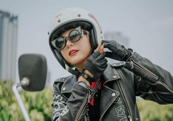 Unjuk Kebolehan Masak Sambil Urus Anak, Tengok Mewahnya Dapur di Rumah Artis Poppy Sovia yang Kelewat Rapi!