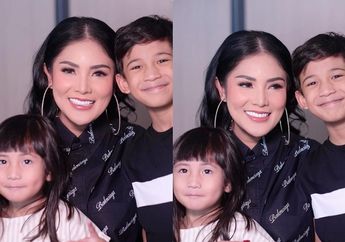 Rayakan Hari Idul Adha Pertama Kali Tanpa Suami, Intip Gaya Kompak Nindy Ayunda Bersama Dua Buah Hatinya