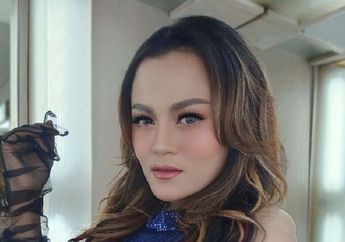 Kepergok Duduk Ngemper Sambil Bikin Nasi Bungkus Usai 2 Tahun Usai Jadi Juara Bintang Pantura, Pedangdut Cantik Ini Bikin Netizen Terenyuh Gegara Singgung Soal Cicilan: Buat Lunasin Cicilan...