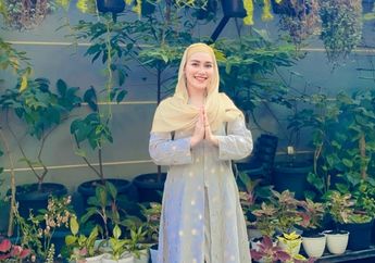 Meski Kariernya Tengah Melejit, Ayu Ting Ting Pilih Absen dari Layar Kaca dan Jadi Tukang Daging Dadakan demi Merayakan Momen Spesial Ini