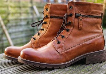 Nggak Butuh Waktu Lama, Begini Cara Membersihkan Sepatu Kulit yang Berjamur, Dijamin Kayak Baru Lagi!