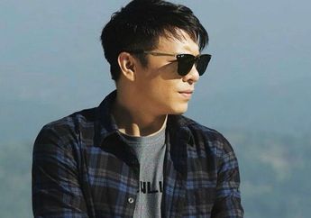 Selama Ini Paras Gantengnya Terkenal Awet Muda sampai Mampu Bikin Banyak Kaum Hawa Klepek-klepek, Ariel NOAH Justru Sebut Potret Dirinya di KTP Mirip Bapak-bapak, Ternyata Gini Nih Tampang sang Lady Killer di KTP