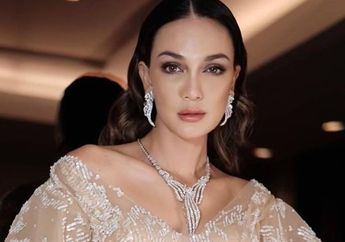 Terkesan Mewah dan Bikin Betah, Intip Kondisi Ruang Keluarga di Rumah Artis Luna Maya, Bernuansa Putih dengan Sofa yang Unik