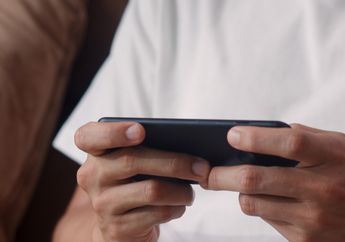 Radiasi Elektromagnetiknya Bisa Tingkatkan Risiko Kanker Mata, Dampak Buruk Smartphone yang Mengerikan Ini Sempat Dialami Bocah 4 Tahun di Thailand