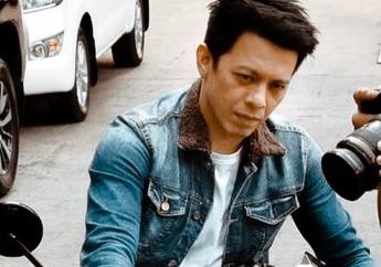 Pesonanya Sudah Terbukti Sanggup Bikin Sophia Latjuba Mleyot, Beginilah Jadinya Kalau Ariel NOAH Diajak Konvoi Motor, Artis Ini sampai Takjub