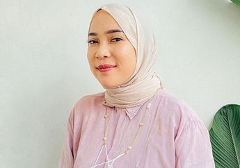 Super Unik! Area Bawah Tangga Rumah Artis Fitri Tropica Disulap Jadi Minimarket, Ada Makanan sampai Skincare