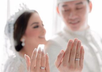 Dulu Terpukul Luar Biasa Ketika Jenazah Istrinya Ditemukan di Ruang Penyedotan Air, Artis Ini Akhirnya Menikah Lagi dan Mantan Mertuanya Hadir Jadi Saksi