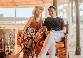 Dipinang sang Konglomerat Usai Lepas dari Pelukan Mantan Gubernur Jambi, Intip Wajah Artis Teman Luna Maya Ini saat Tak Pakai Make Up, Berbeda 180 Derajat?