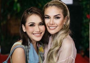 Ayu Ting Ting Pede Berpose Mesra Bareng Mantan Pacarnya, Nikita Mirzani Damprat sang Biduan, Posisi Tangannya Bikin Gagal Paham