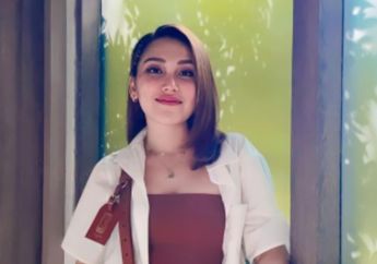 Amarahnya Bak Sudah di Ubun-ubun dengan Bullyan Netizen Hingga Kariernya Terancam Bakal Tersingkir dari Dunia Pertelevisian Gegara Petisi, Ayu Ting Ting Mendadak Pertanyakan Hal Ini Hingga Singgung Statusnya Sebagai Seorang Janda, Ada Apa Gerangan?