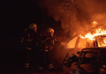 Ponsel Miliknya Baru Berdering, Pria ini Terbakar Bersama Mobilnya yang Meledak Usai Isi Bensin di SPBU