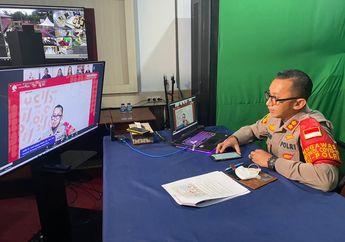 Edukasi Masyarakat Dalam Penggunaan Medsos, Kapolres Enrekang Jadi Narasumber Gerakan Literasi Digital Nasional 2021 