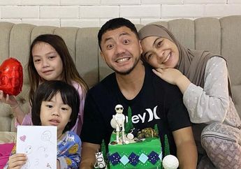 Super Cozy sampai Anak-anaknya Betah Sekolah Daring, Intip Rumah Artis Dian Ayu Lestari dan Ananda Omesh di Bandung Yuk!