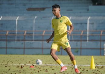 Ikuti Jejak Egy Maulana Vikri, Aji Santoso Beri Wejangan untuk Wonderkid Persebaya