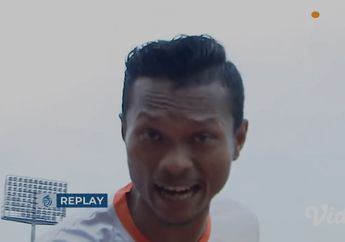 Liga 1 2021/22 - Gol Hantu Irfan Bachdim, Kiper Persiraja Teriakkan 'VAR' di Depan Kamera