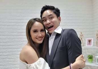 Jadi Cinta Pertama Anak Deddy Corbuzier, Cinta Laura Pamer Foto Bangun Tidur Pake Baju Renang dan Blazer, Netizen Auto Beri Pujian!