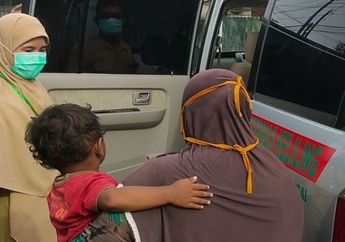 Nyesek! Jarang Jajan karena Kondisi Ekonomi Orang Tua, Balita Ini Punya Kebiasaan Makan Tanah, Begini Kondisinya Sekarang