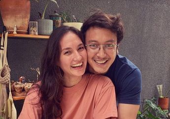 Abadikan Momen Kehamilan, Intip Potret Nadine Chandrawinata dan Dimas Anggara Saat Lakukan Maternity Shoot!