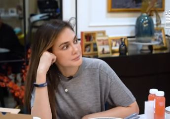 Luna Maya Kembali Dikecewakan? Mantan Ariel NOAH Kepergok Nangis Sesenggukan Seorang Diri di Ruangan Privat Seharga Rp 4 Juta Gegara Ulah Pria ini, Ayu Dewi Bongkar Cerita Sebenarnya