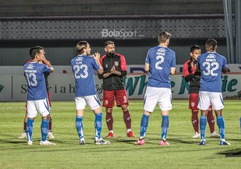 Robert Alberts Tak Masalah Jadwal Liga 1 Paksa Persib Main Hingga Tengah malam
