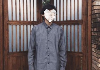 Pernah Ditangkap Akibat Menggalang Dana untuk Demonstrasi Mahasiswa, Ternyata Musisi Sekaligus Mantan Wartawan Ini Cucu Orang Terpandang di Indonesia