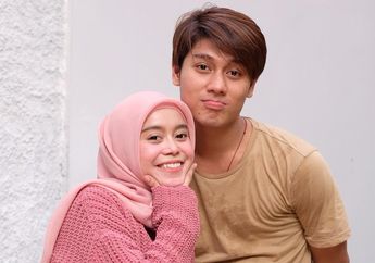 Rela Duduk Lesehan Saat Jenguk Sang Adik di Pondok, Sikap Lesti Kejora dan Rizky Billar Dipuji Ustaz Yusuf Mansur Setinggi Langit: Bangga dan Terharu!