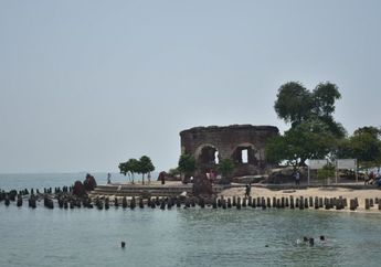 Liburan ke Pantai Nggak Harus ke Bali, Ini Dia 5 Pantai Dekat Jakarta untuk Melepas Penat dari Hiruk Pikuk Ibu Kota