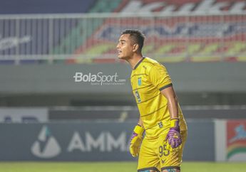 Liga 1 2021/22 - Jeblok dan Kebobolan Tiga Kali, Eks Kiper Timnas U-19 Diganti di Babak Pertama 