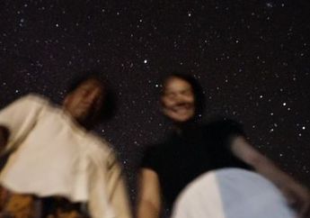 Suaminya Banting Setir Jualan Pisang Goreng, Artis Cantik Ini Ungkap Momen Pacaran yang Super Sederhana, Rela Jajan Sate di Warung Pinggir Jalan